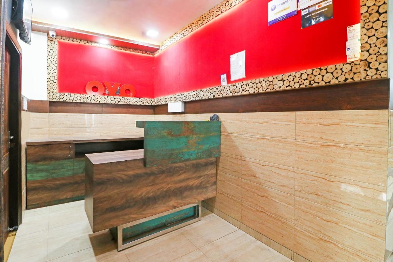 Отель Oyo 48489 Adarsh Plaza Сахаранпур Экстерьер фото